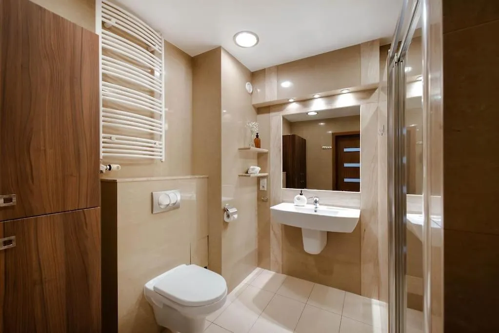Wygodny Apartament Przy Dworcu Krakow 0*,
